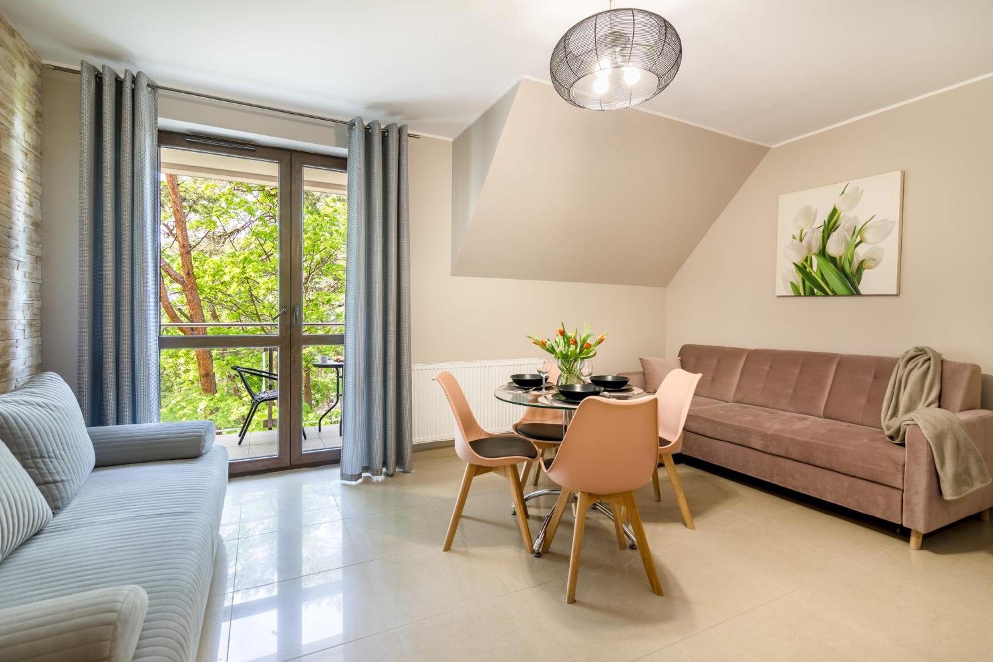 Morskie Apartamenty Przy Plazy Piamola 크리니차 모르스카 외부 사진
