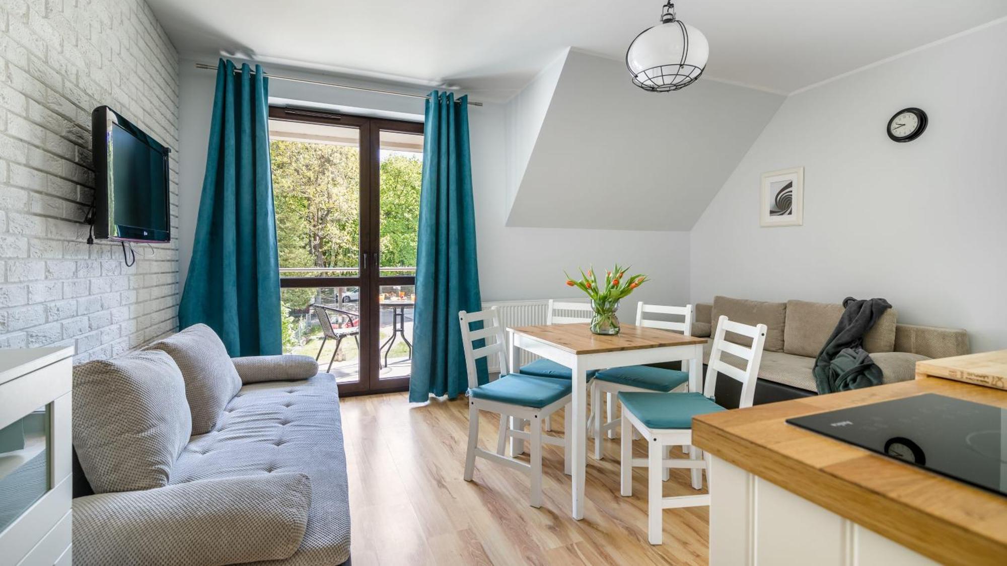 Morskie Apartamenty Przy Plazy Piamola 크리니차 모르스카 외부 사진