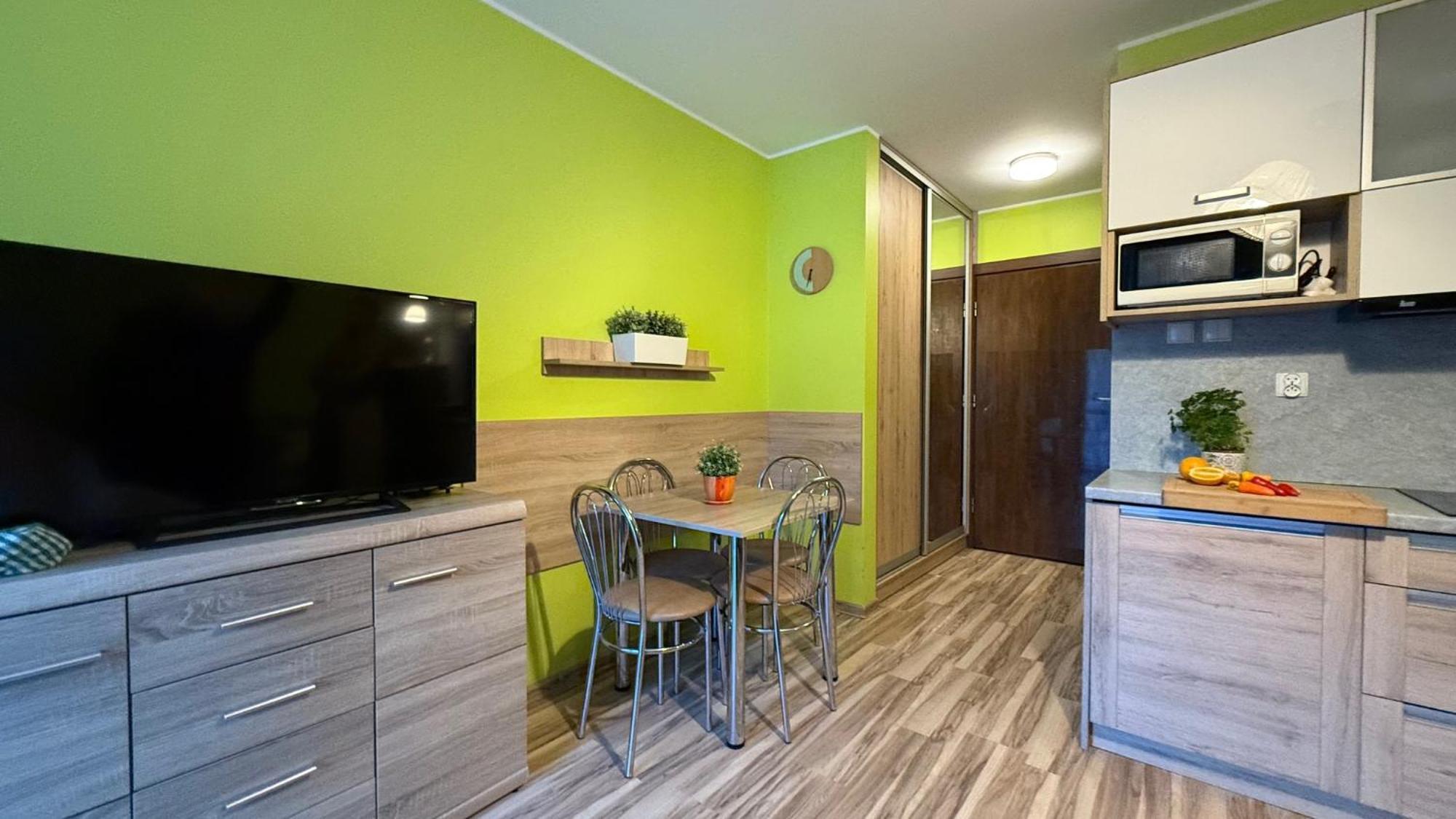 Morskie Apartamenty Przy Plazy Piamola 크리니차 모르스카 외부 사진