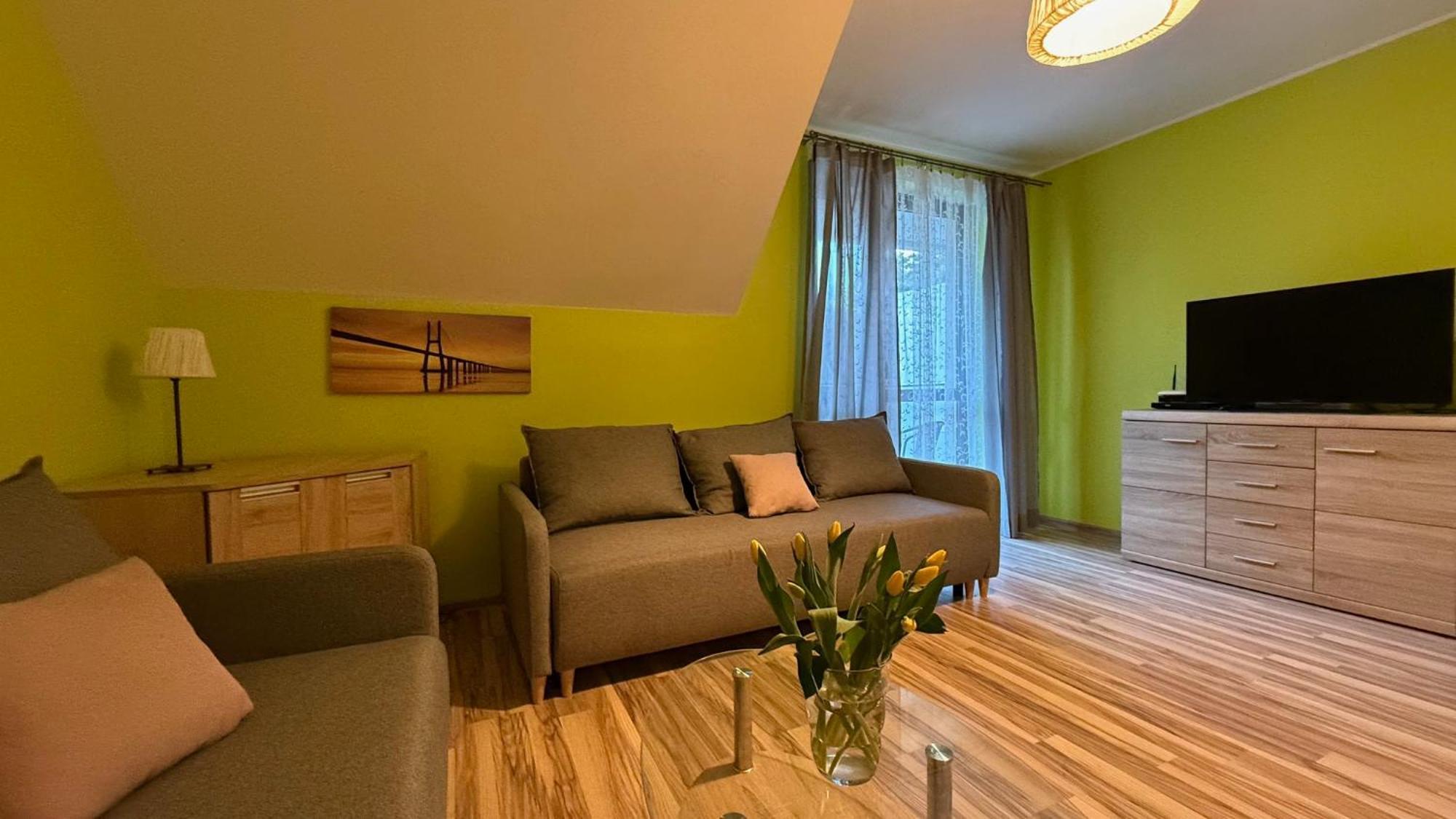 Morskie Apartamenty Przy Plazy Piamola 크리니차 모르스카 외부 사진